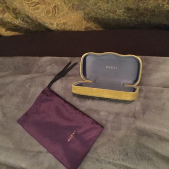Gucci velvet sunglasses case and pull string sleeve bundle main image 5